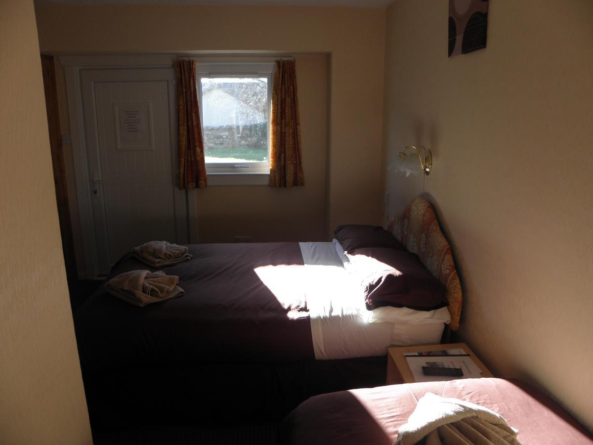 Morefield Motel Ullapool Eksteriør billede